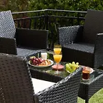 Summer Family Terrace Apartment - Central Location